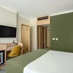 Portobello Wellness 4* إسترغوم