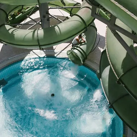 Portobello Wellness & Yacht