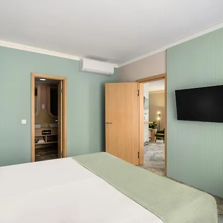 Portobello Wellness&yacht Szálloda 4*