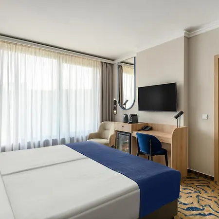 Portobello Wellness&yacht 4* Esztergom